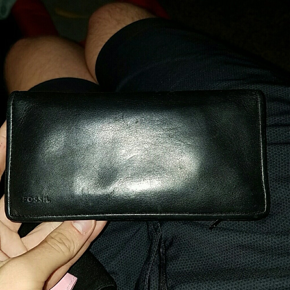 Fossil wallet